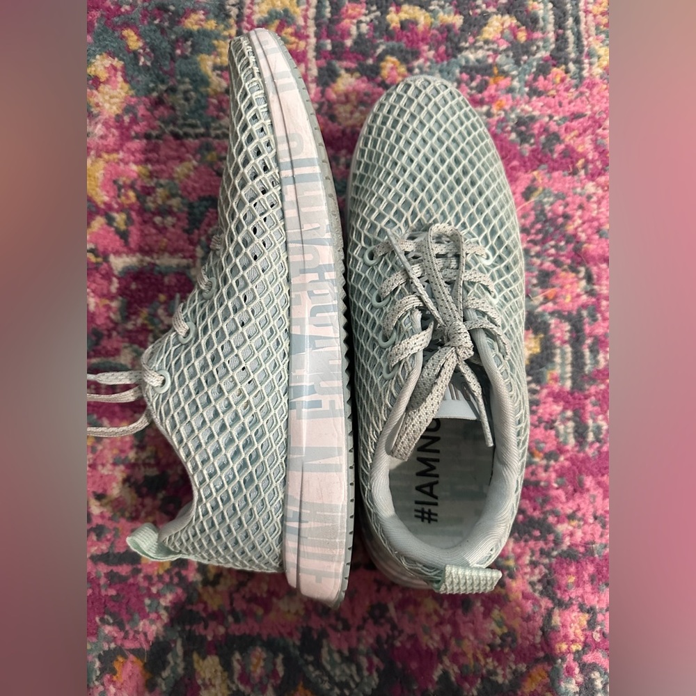 Nobull Women’s Davidsdottir Mesh Runner